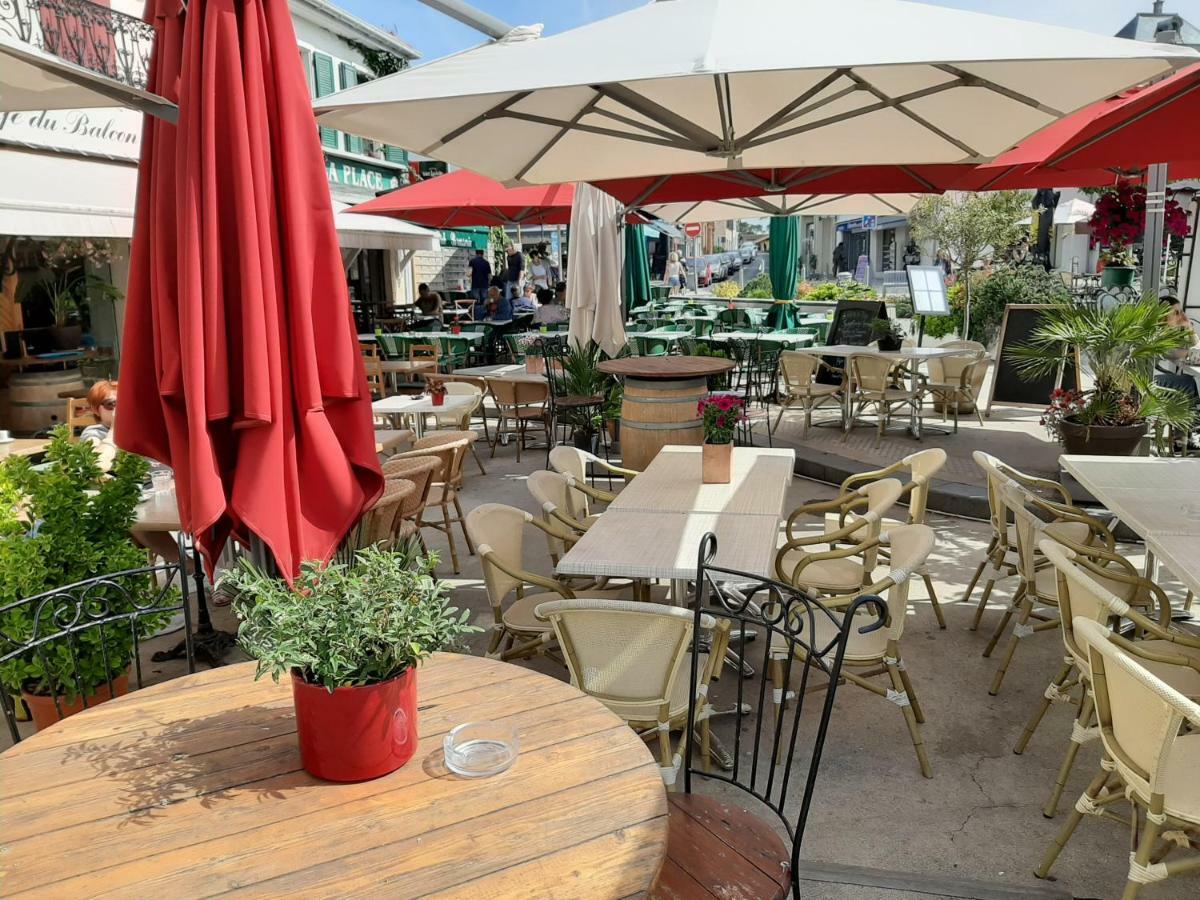 קפברטון Hotel Du Balcon מראה חיצוני תמונה